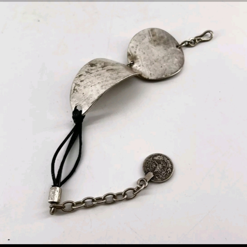 Turkish, hand-made, Hammered Silver Tone Metal Bracelet - Picture 3 of 7